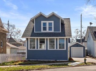 715 Chicago St, Racine, WI 53405