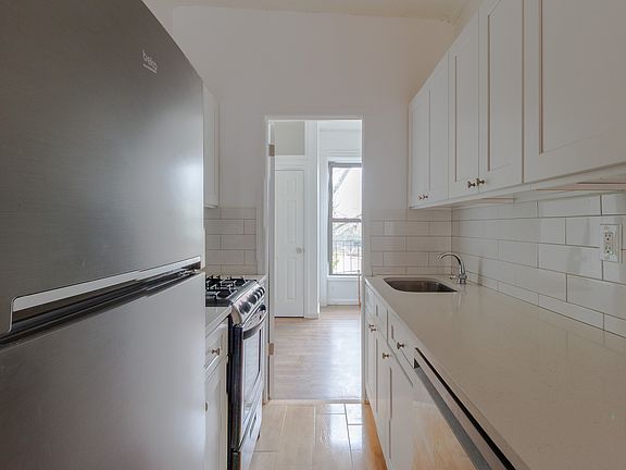 5th image of 312 Prospect Ave APT 2L