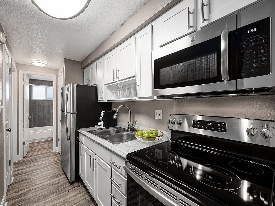 One bedroom kitchen
