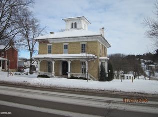 105 N Clay St, Mount Carroll, IL 61053