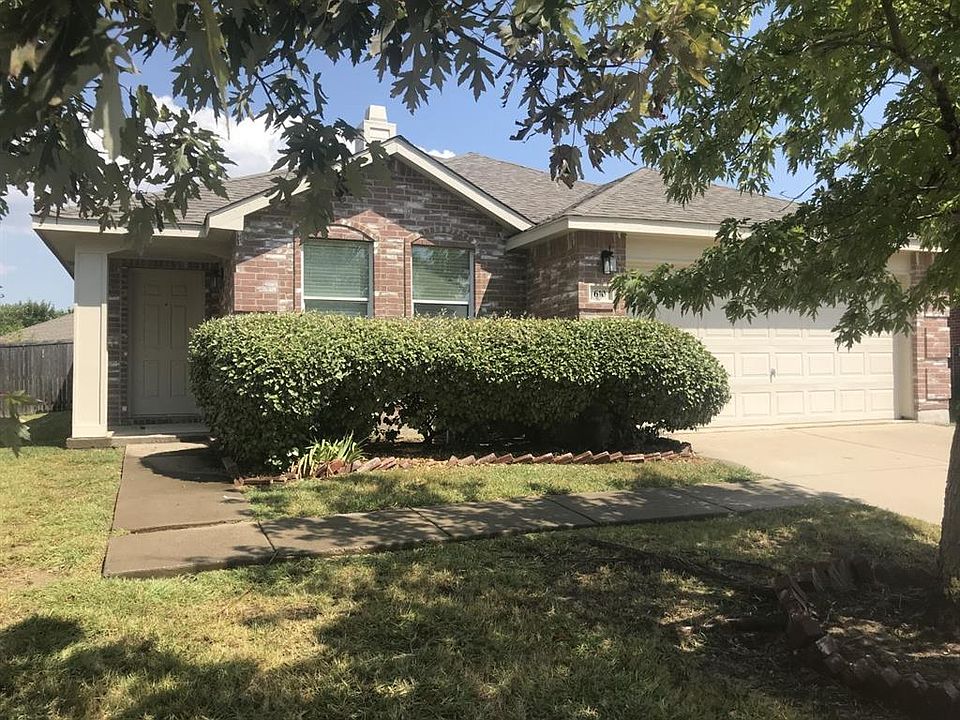1st image of 610 Hanceville Way