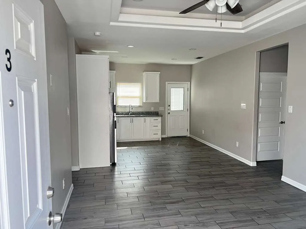 822 North Blair Avenue - 3 — Photo 3