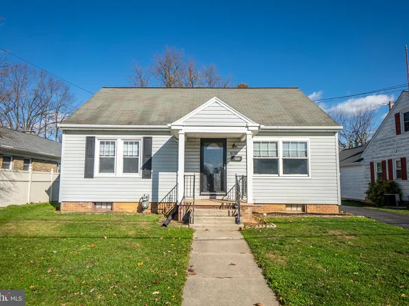 406 Allegheny Ave, Hanover, PA 17331