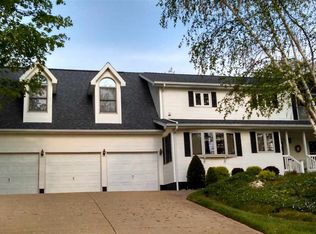 1104 Woodcrest Ln, Kendallville, IN