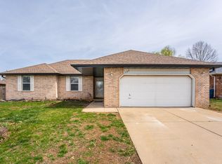 722 S Pinewood Ln, Nixa, MO 65714