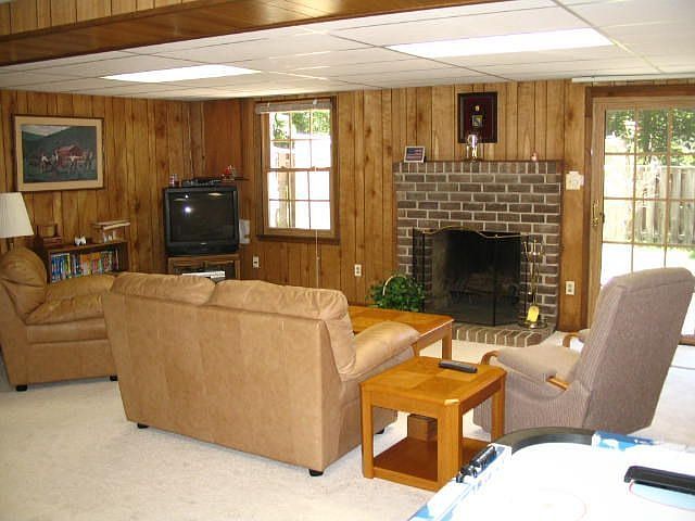 2nd image of 7454 Demille Ct