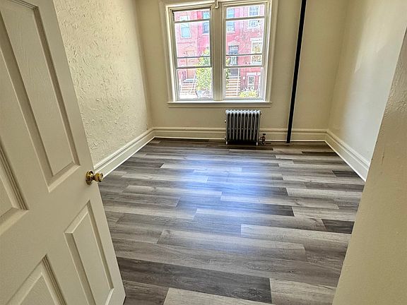 2nd image of 90 Harmon St APT 4