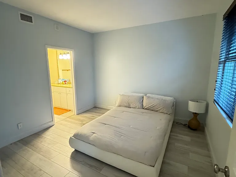 1801 S Flagler Dr #104 — Photo 9