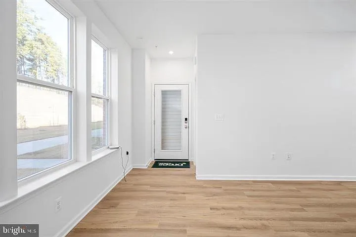2528 Neabsco Common Pl — Photo 25