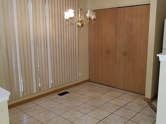 3rd image of 2190 Kathleen Cir