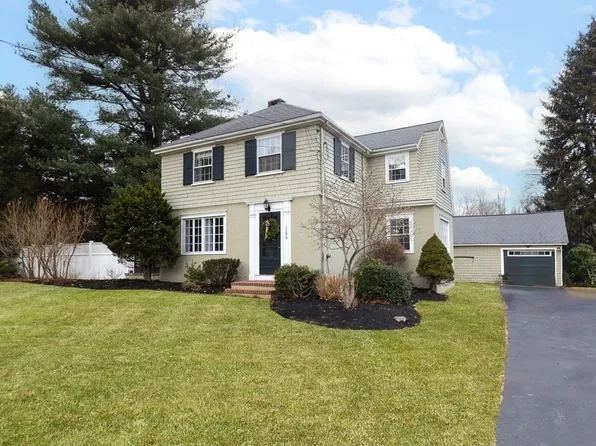 1299 Hanover St, Hanover, MA 02339