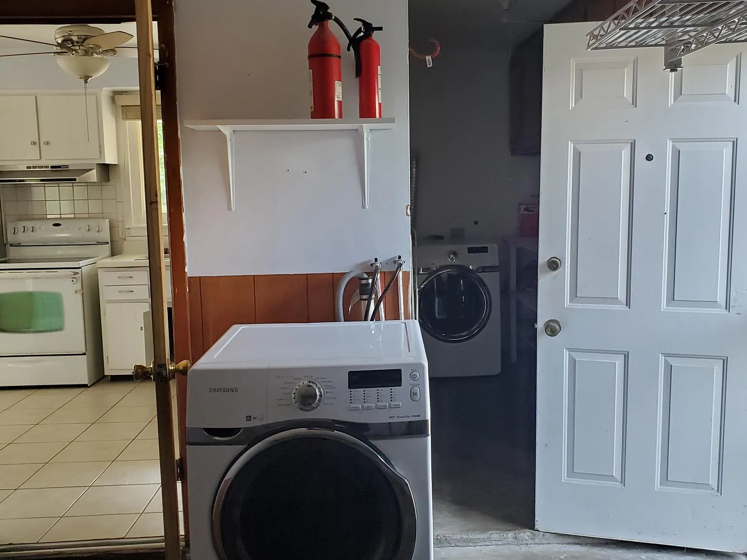 9617 Densmore Pl — Photo 3