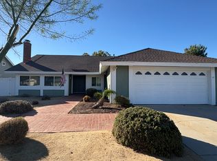 1134 Country Club Ln, Corona, CA 92878
