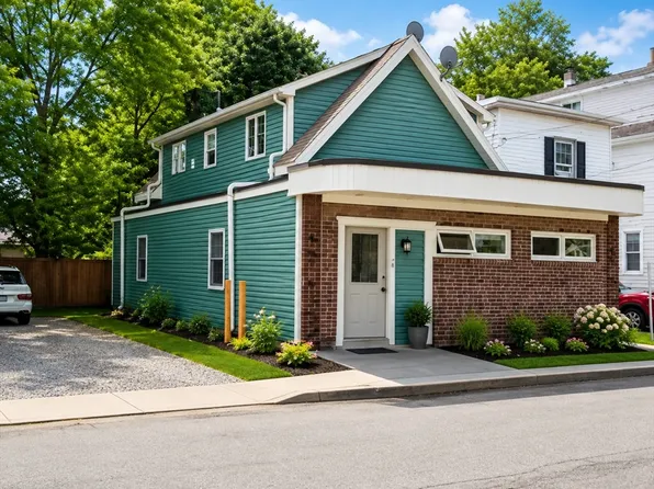 12 Linden St, Rockland, MA 02370