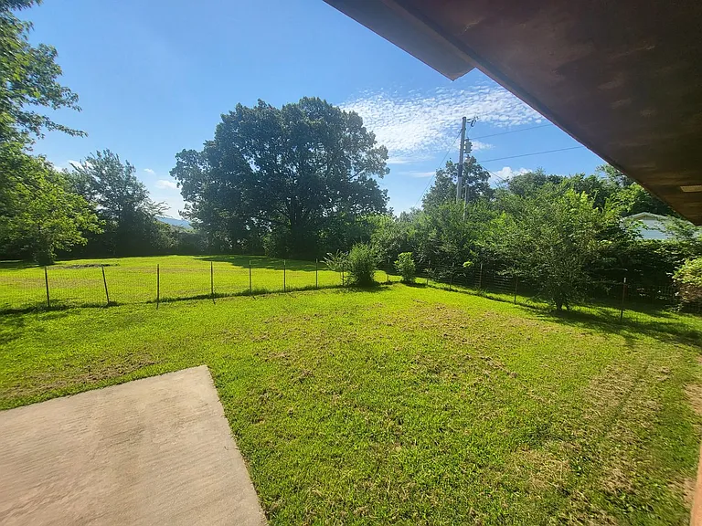 3411 E Heritage Pkwy — Photo 15