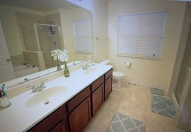 382 Vaughn Cir — Photo 6