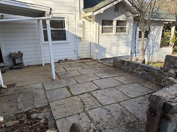 5th image of 100A Preston Pl