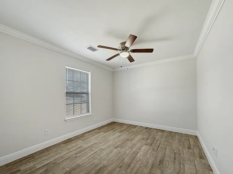 Robertsdale Village Apartments — Photo 69