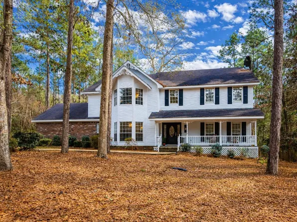 205 Little Creek Dr, Hattiesburg, MS 39402