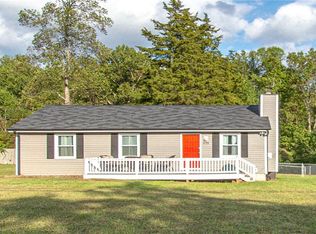 1171 Salem Lake Rd, Winston Salem, NC 27107