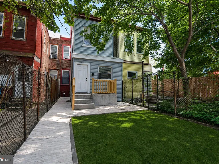 1921 W Allegheny Ave — Photo 4
