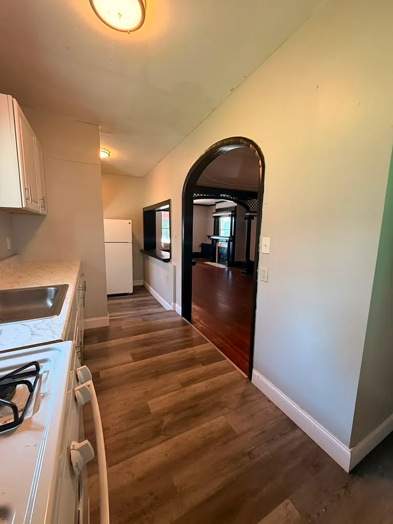 1 bed, 625 sqft, $1,090 — Photo 3