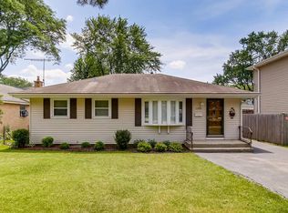 1302 Pershing Ave, Wheaton, IL 60189