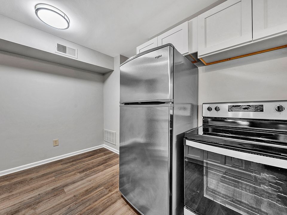 Briskwood Apartments