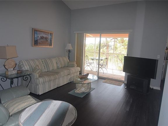 3rd image of 441 Quail Forest Blvd APT A406