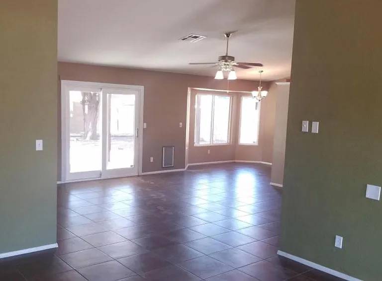 8524 N 51st Ln — Photo 16