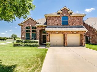 8016 Laurel Oak Dr, Fort Worth, TX 76131