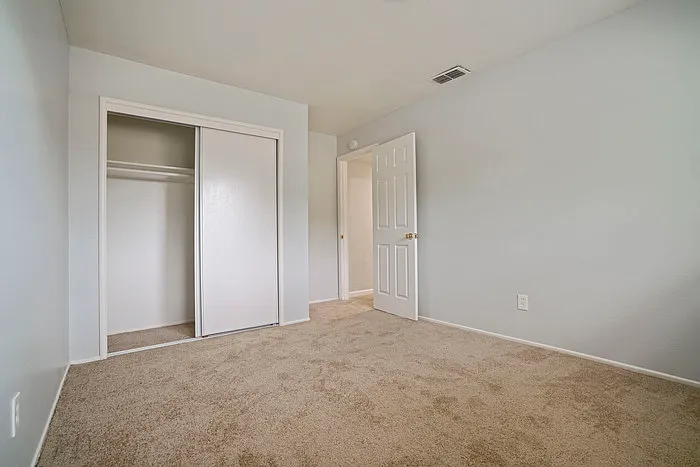 2109 Monifieth Way — Photo 18