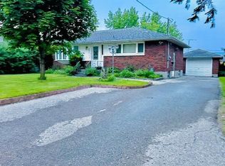 491 Fairlawn St NW, Oshawa, ON L1J 4R5
