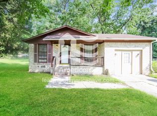 517 Riverside Ln, Cayce, SC 29033