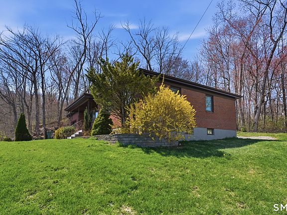 3rd image of 45 Nooks Hill Road