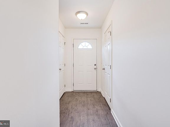 5th image of 62 Daffodil Ct