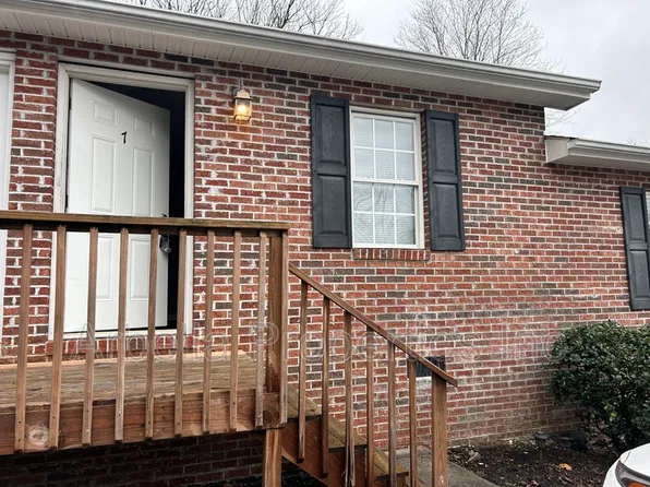 1909 Cherokee Rd APT 7, Johnson City, TN 37604