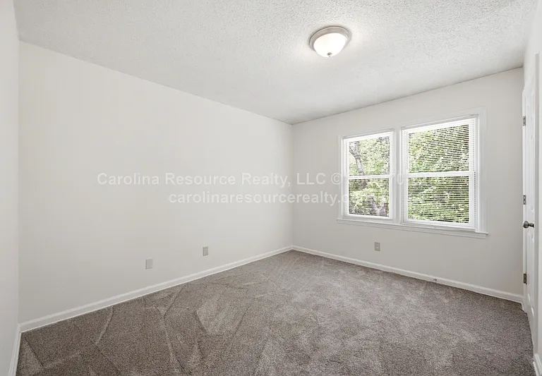 4535 Dawnwood Dr — Photo 17