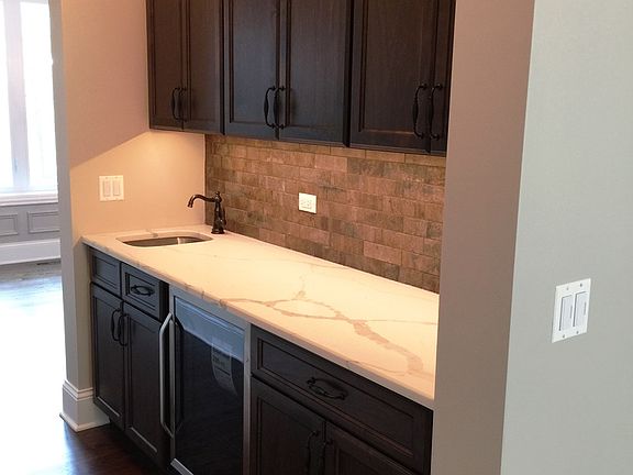 4th image of 21039 W Landau Ct