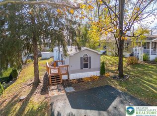 5 Woodview Ct, Bath, PA 18014