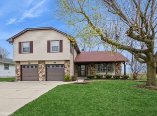 1859 Burr Ridge Dr, Hoffman Estates, IL 60192