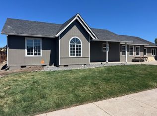 3319 Sharman Way, Medford, OR 97504