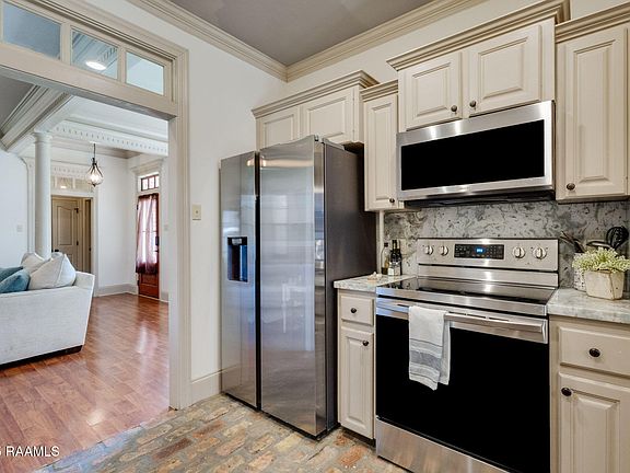 5th image of 310 Deer Valley Ln