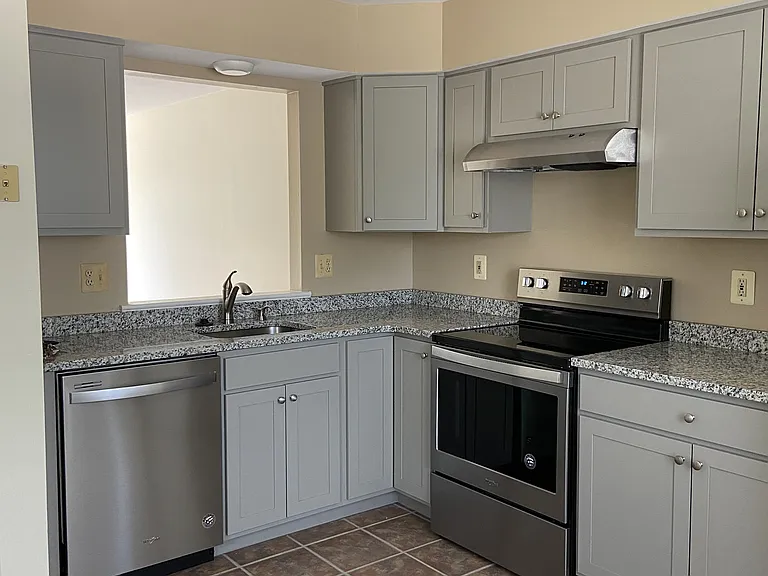 212 Mulberry Ridge Ct — Photo 4