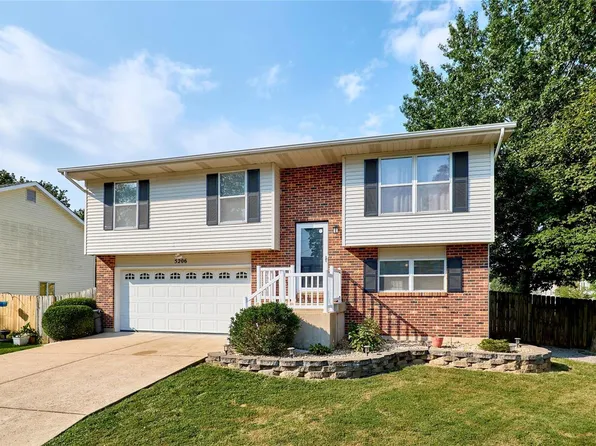 5206 Parkview Cir, Imperial, MO 63052