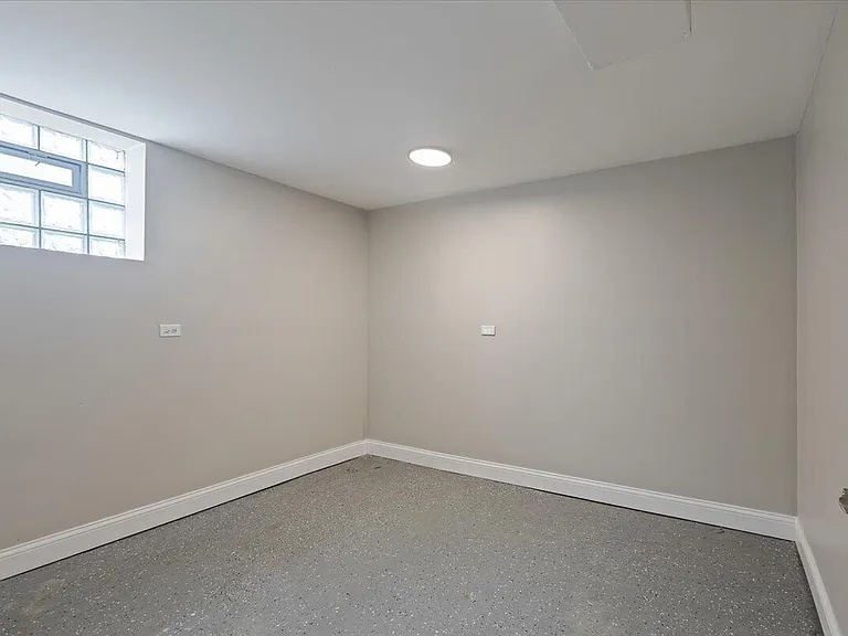 456 Bridge St — Photo 26