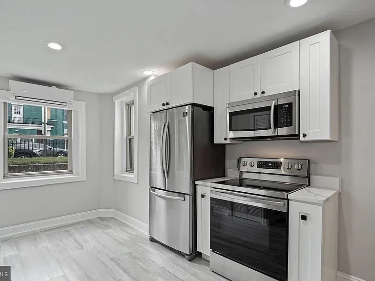 1201 4th St NW #B — Photo 8