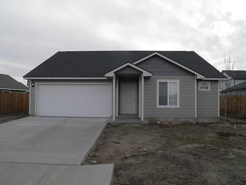 114 Ela Loop photo 1