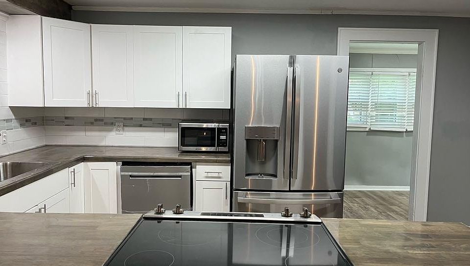 Brand New GE Stainless appliances