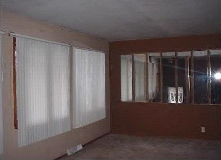 4th image of 18820 Wildwood Ave